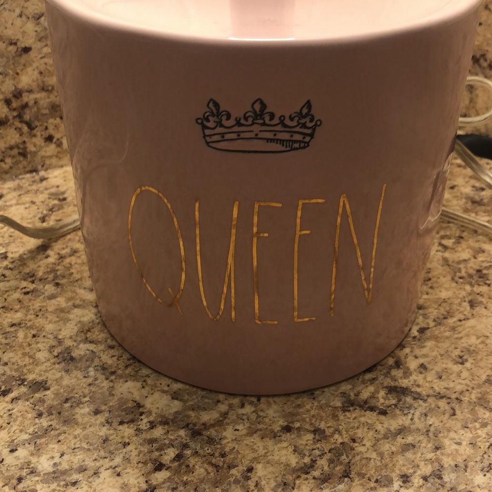 Pink Rae Dunn Queen Lamp Base - Picture 3 of 5